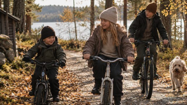 Liiga paksult riides? Sügisel juhtub seda lastega üllatavalt sageli