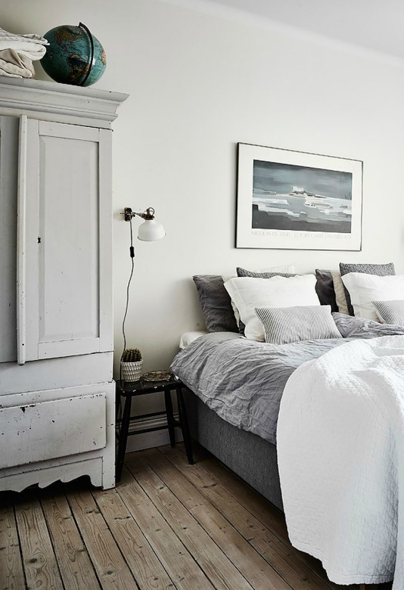 Skandinaavia stiilis magamistuba, kus ühendatud uus ja vana